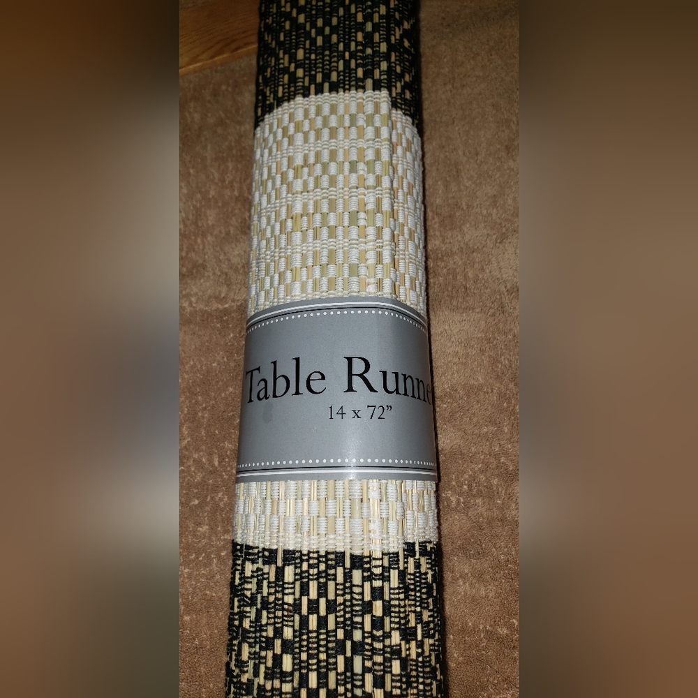 Urban oasis Reed table runner - Picture 4 of 6